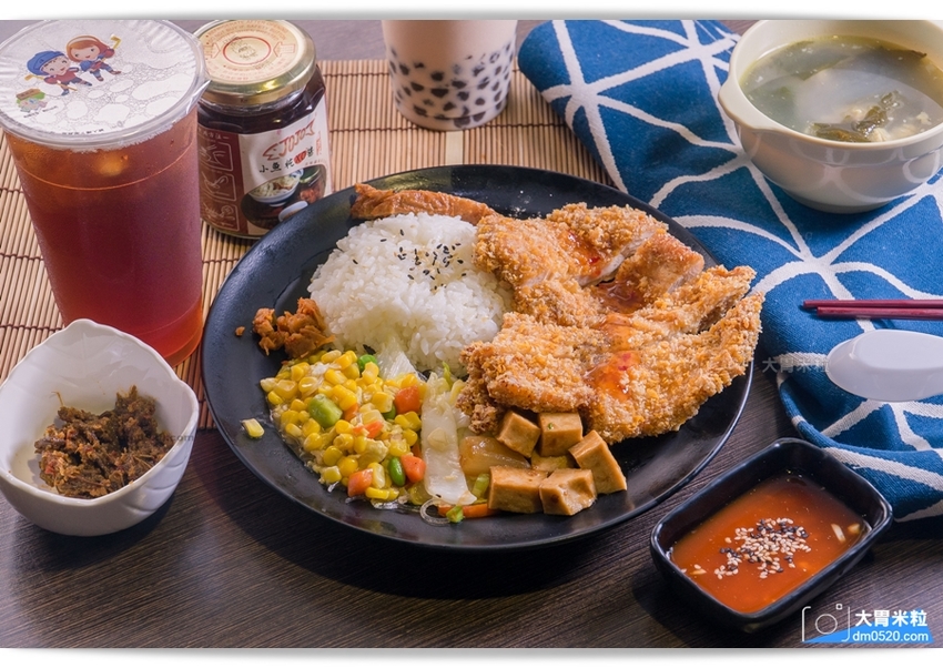 台北南京復興站最強外送便當,九九食坊,30款便當天天隨意變換！外帶內用免費享用溫體豬大骨湯喝到飽～獨家小魚乾XO醬超下飯,捷運南京復興站便當推薦,台北中山區便當外送推薦, - 大胃米粒 DAVID &