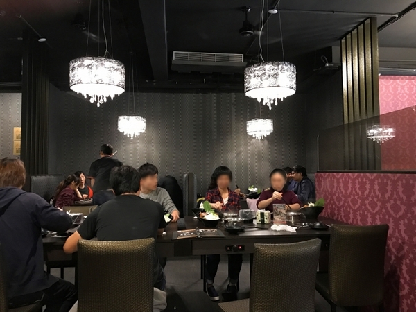 丰明殿昆布蔬果涮涮鍋 明德殿：【淡水捷運美食】丰明殿昆布蔬果涮涮鍋-明德殿 金黃秘湯/CP值超高巨無霸肉盤 視覺味覺雙享受 就讓我們沉浸在肉海裡吧！