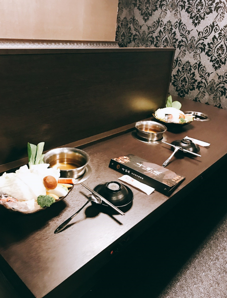 【明德】丰明殿昆布蔬果涮涮鍋 明德殿｜只要370元就能吃到的霸王級肉盤套餐