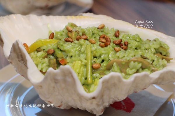 Aqua Kiss水吻1969:西門町創意料理『Aqua Kiss水吻1969』現場演唱/捷運西門站