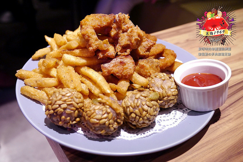 【台北】水吻1969 ~ 水吻在西門也有分店啦!!! 美食美酒依舊 還有現場駐唱表演超享受