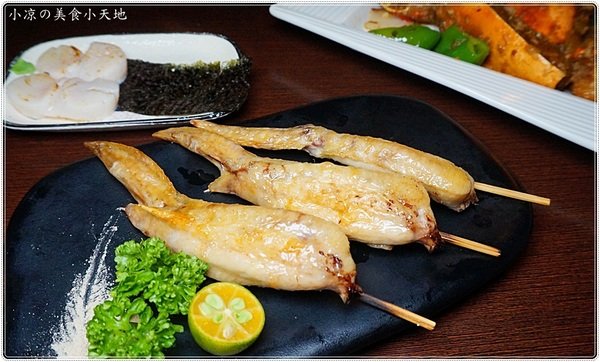 澤多海鮮燒烤板屋：台中西區』澤多海鮮燒烤板屋║聚餐宵夜小酌推薦，看球賽、射飛鏢另類夜店風，XO炒波士頓龍蝦只要399元!