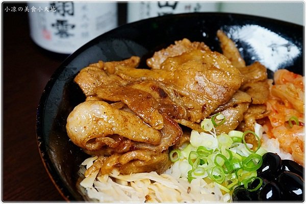 澤多海鮮燒烤板屋：台中西區』澤多海鮮燒烤板屋║聚餐宵夜小酌推薦，看球賽、射飛鏢另類夜店風，XO炒波士頓龍蝦只要399元!