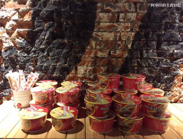 路徒行旅Roaders Hotel：【台北西門町】路徒行旅Roaders Hotel評價超高且價格低，徒步至捷運站不用五分鐘！(2016年4月開幕)