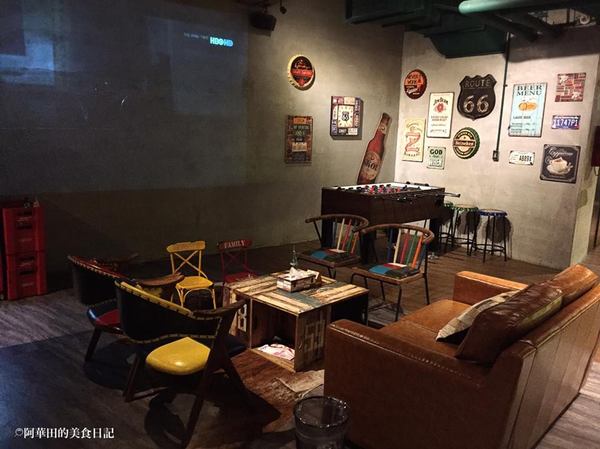 路徒行旅Roaders Hotel：【台北西門町】路徒行旅Roaders Hotel評價超高且價格低，徒步至捷運站不用五分鐘！(2016年4月開幕)