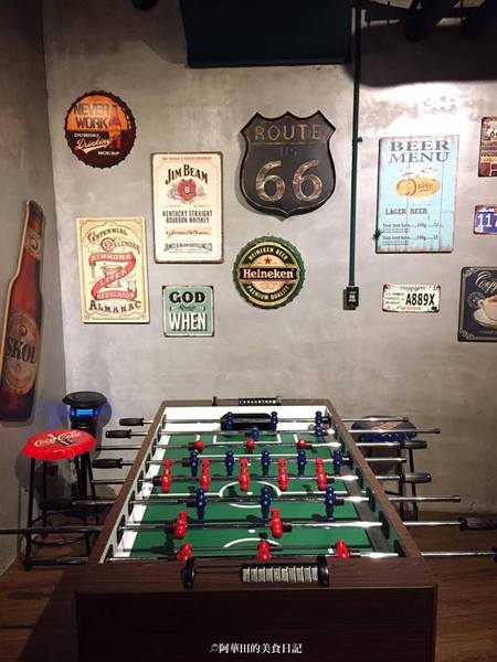 路徒行旅Roaders Hotel：【台北西門町】路徒行旅Roaders Hotel評價超高且價格低，徒步至捷運站不用五分鐘！(2016年4月開幕)