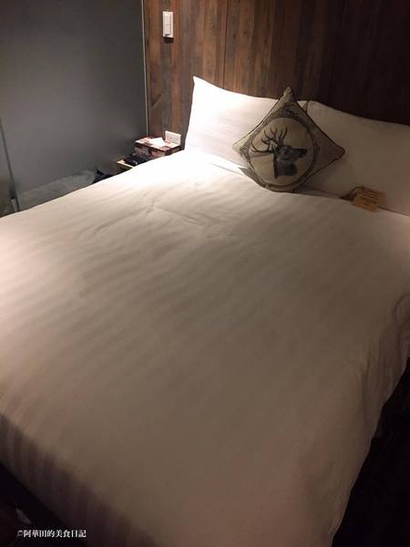 路徒行旅Roaders Hotel：【台北西門町】路徒行旅Roaders Hotel評價超高且價格低，徒步至捷運站不用五分鐘！(2016年4月開幕)