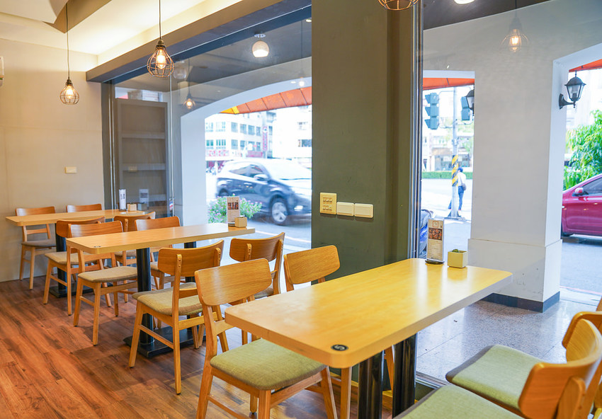 [高雄文化中心美食]赤燒分子廚藝丼-肉控必吃肉肉丼飯!滿足老饕的極致手藝 - 美食好芃友