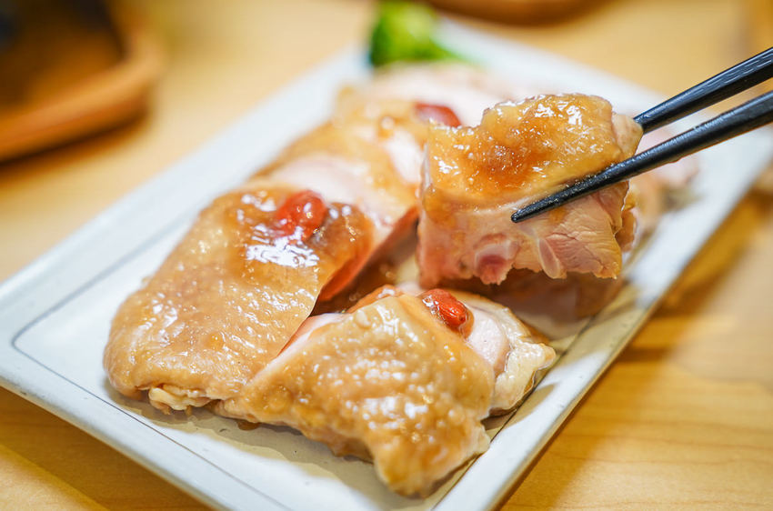 [高雄文化中心美食]赤燒分子廚藝丼-肉控必吃肉肉丼飯!滿足老饕的極致手藝 - 美食好芃友