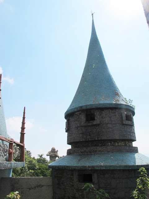 【新竹關西廢墟童話世界】迪士尼睡美人城堡夢幻景點~佛陀世界