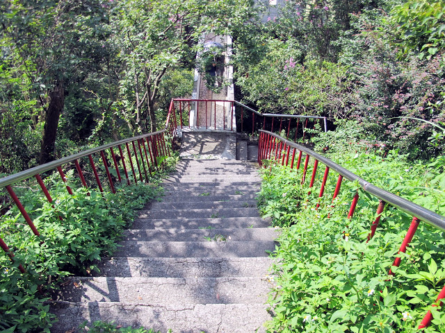 【新竹關西廢墟童話世界】迪士尼睡美人城堡夢幻景點~佛陀世界