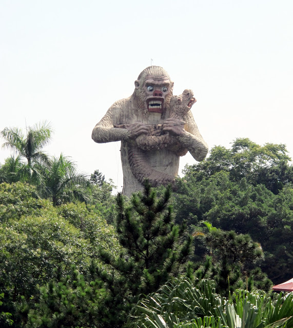 【新竹關西廢墟童話世界】迪士尼睡美人城堡夢幻景點~佛陀世界