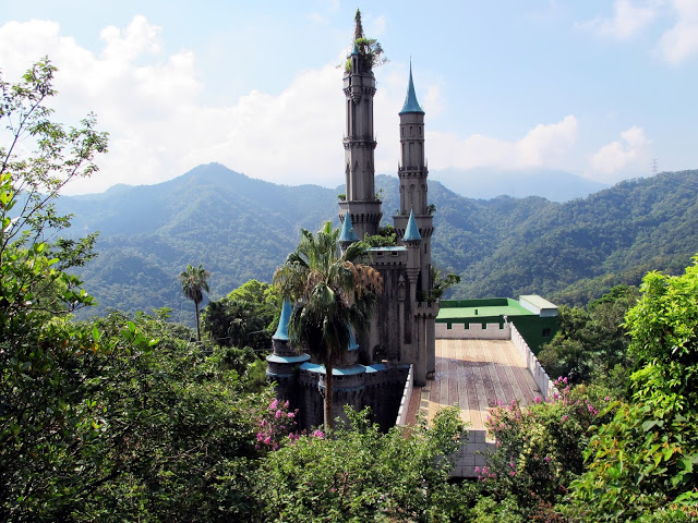 【新竹關西廢墟童話世界】迪士尼睡美人城堡夢幻景點~佛陀世界