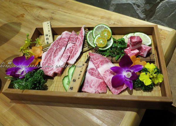 締藏和牛燒肉：囲炉裏(いろり)烤正宗澳洲和牛       ..台中締藏和牛燒肉‧愛評體驗團