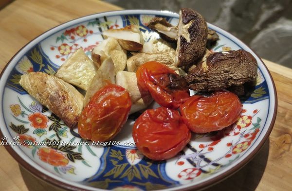 締藏和牛燒肉：囲炉裏(いろり)烤正宗澳洲和牛       ..台中締藏和牛燒肉‧愛評體驗團