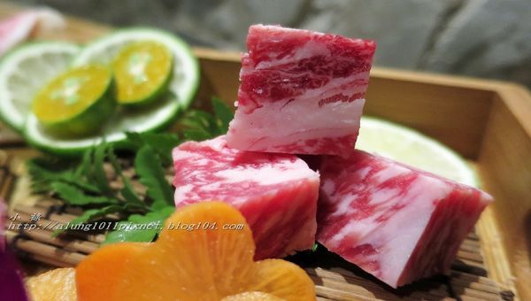 締藏和牛燒肉:囲炉裏(いろり)烤正宗澳洲和牛 ..台中締藏和牛燒肉‧愛評體驗團 締藏和牛燒肉:囲炉裏(いろり)烤正宗澳洲和牛 ..台中締藏和牛燒肉‧愛評體驗團