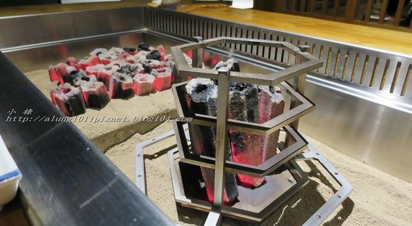 締藏和牛燒肉：囲炉裏(いろり)烤正宗澳洲和牛       ..台中締藏和牛燒肉‧愛評體驗團