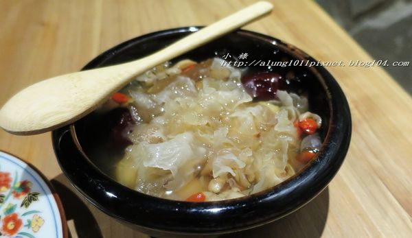 締藏和牛燒肉：囲炉裏(いろり)烤正宗澳洲和牛       ..台中締藏和牛燒肉‧愛評體驗團