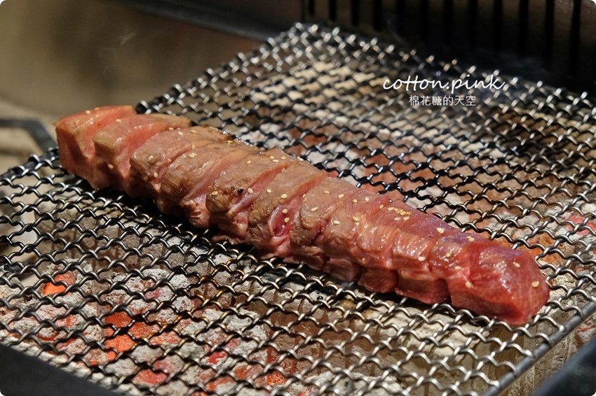 台中燒肉推這家-締藏和牛燒肉整條牛舌全上桌真的太狂啦!