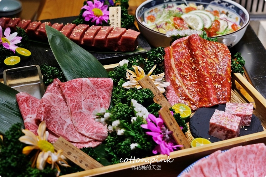 台中燒肉推這家-締藏和牛燒肉整條牛舌全上桌真的太狂啦!