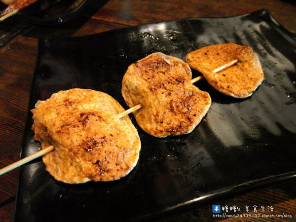 一串入魂 Dozo串燒逢甲店：〖台中│美食〗一串入魂 Dozo串燒逢甲店 ❤ 隱身在逢甲巷弄中串燒店，CP值超高，師傅烤功超厲害!!宵夜、小酌、聚餐最佳首選~