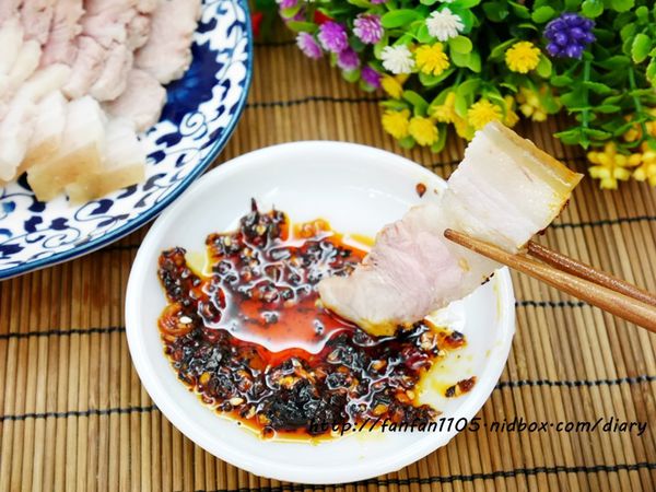 十味觀 清燉牛肉筋麵 川味紅油辣子 (7).JPG