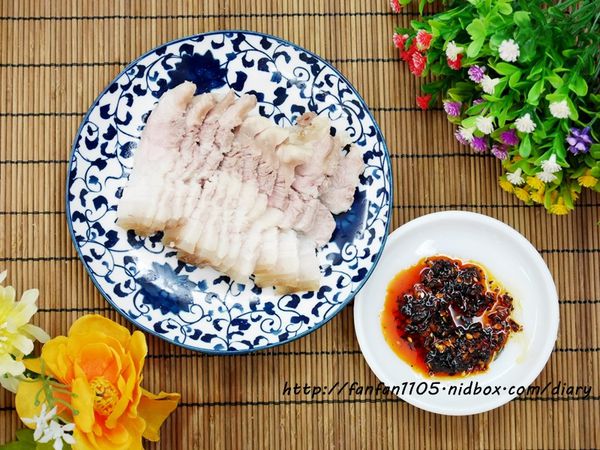 十味觀 清燉牛肉筋麵 川味紅油辣子 (6).JPG