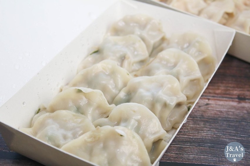 蒸的不一樣 手工現包蒸餃只要55元起,九層塔菇菇香氣足!【捷運松江南京】 @J&A的旅行