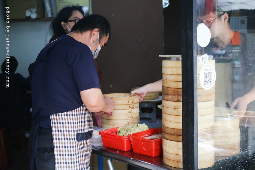 蒸的不一樣 手工現包蒸餃只要55元起,九層塔菇菇香氣足!【捷運松江南京】 @J&A的旅行