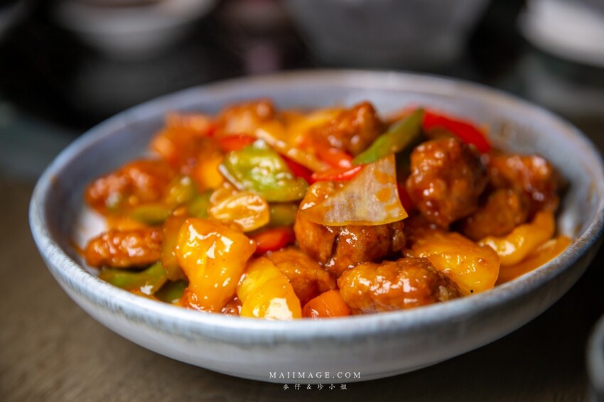 台北美食|南村私廚小酒棧~連續兩年米其林餐盤推薦,2022全新菜色道道精彩、捷運忠孝敦化美食。