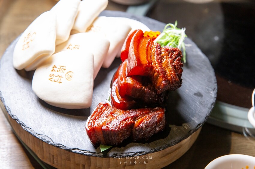 台北美食|南村私廚小酒棧~連續兩年米其林餐盤推薦,2022全新菜色道道精彩、捷運忠孝敦化美食。