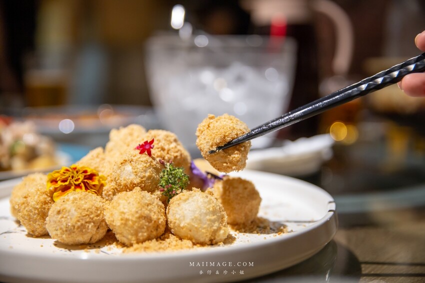 台北美食|南村私廚小酒棧~連續兩年米其林餐盤推薦,2022全新菜色道道精彩、捷運忠孝敦化美食。