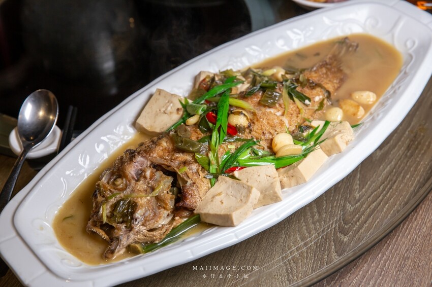 台北美食|南村私廚小酒棧~連續兩年米其林餐盤推薦,2022全新菜色道道精彩、捷運忠孝敦化美食。