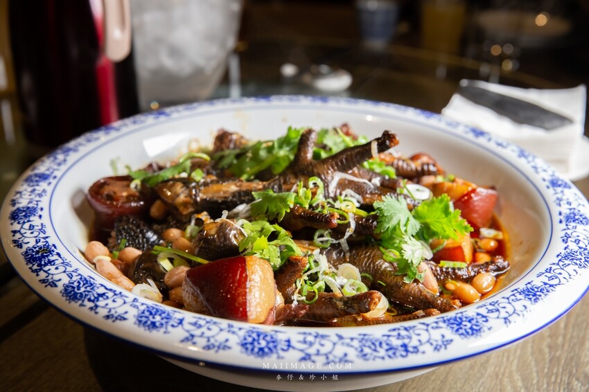 台北美食|南村私廚小酒棧~連續兩年米其林餐盤推薦,2022全新菜色道道精彩、捷運忠孝敦化美食。