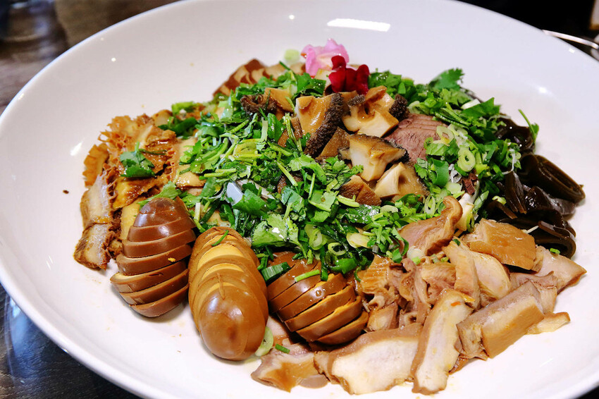 我的愛店擴大營業了，眷村菜、時尚魂、創意呈現，新時代的新台灣