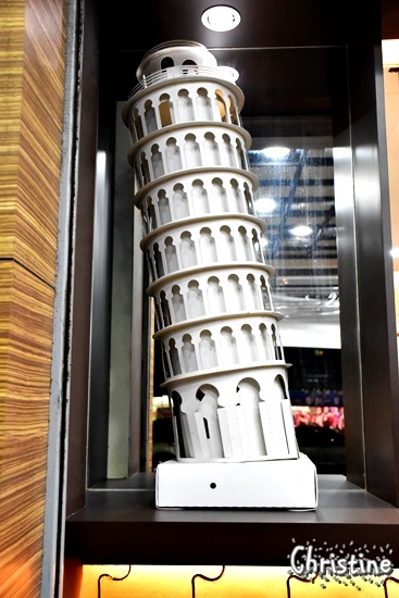 【台中。美食】西屯 / 瓦楞,特色飲品,讓人難以忘懷的滋味,岩鹽奶蓋系列,順口鹹味和茶香的好組合