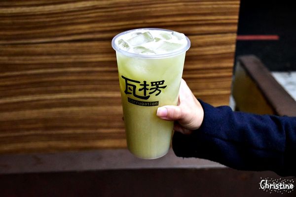 【台中。美食】西屯 / 瓦楞,特色飲品,讓人難以忘懷的滋味,岩鹽奶蓋系列,順口鹹味和茶香的好組合