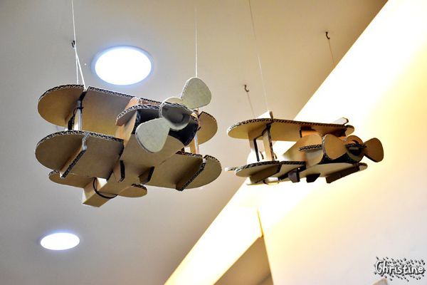 【台中。美食】西屯 / 瓦楞,特色飲品,讓人難以忘懷的滋味,岩鹽奶蓋系列,順口鹹味和茶香的好組合