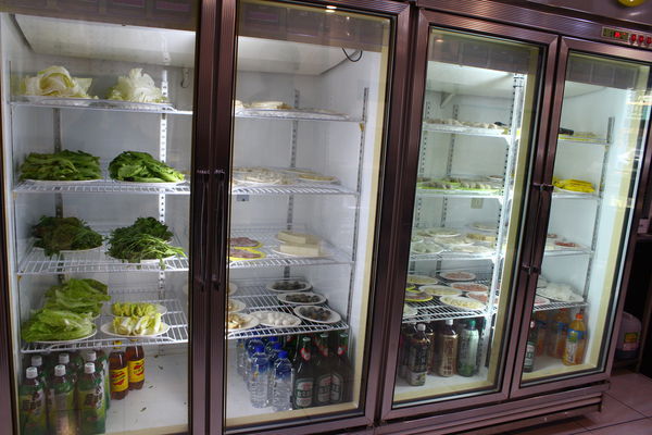 牛墟溫體牛肉/豬肉火鍋：[食記]冬天來時~善化牛墟是你最佳進補的好去處