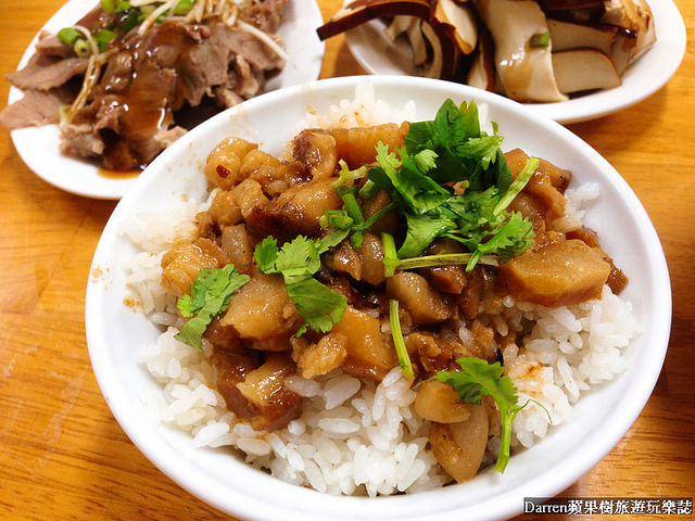 『桃園美食推薦』台南人肉羹麵★鄰近桃園婦女館的手切滷肉飯/桃園後火車站美食小吃