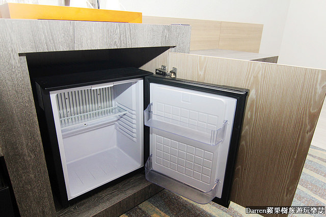 『高雄市鹽埕區住宿』城市商旅高雄真愛館★海洋概念設計風格旅店/鄰近駁二藝術特區大義倉庫/海霸王集團商旅集團