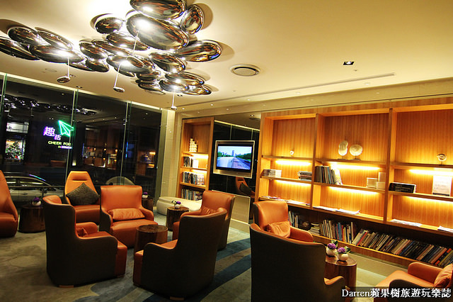 『高雄市鹽埕區住宿』城市商旅高雄真愛館★海洋概念設計風格旅店/鄰近駁二藝術特區大義倉庫/海霸王集團商旅集團