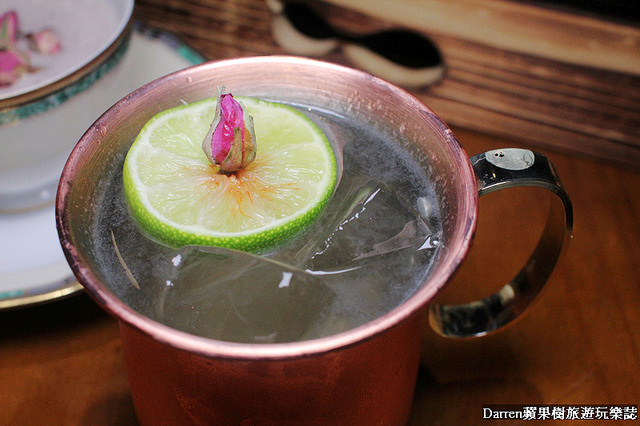 『台中美食』Swing花酒藏餐酒館(含詳細MENU)★日本料理與酒吧結合的混搭風餐廳酒吧/台中人氣有正妹出沒調酒又好喝的餐酒館