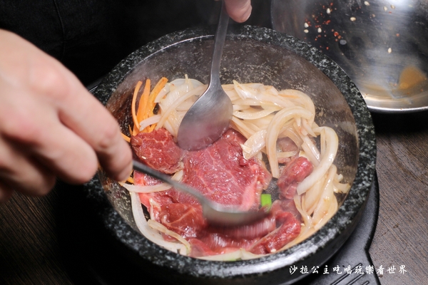 八戒韓食:台北中山美食/韓式燒烤/韓式料理『Hakkai 八戒韓食 サムギョプサル専門店』吉林路宵夜/捷運行天宮站