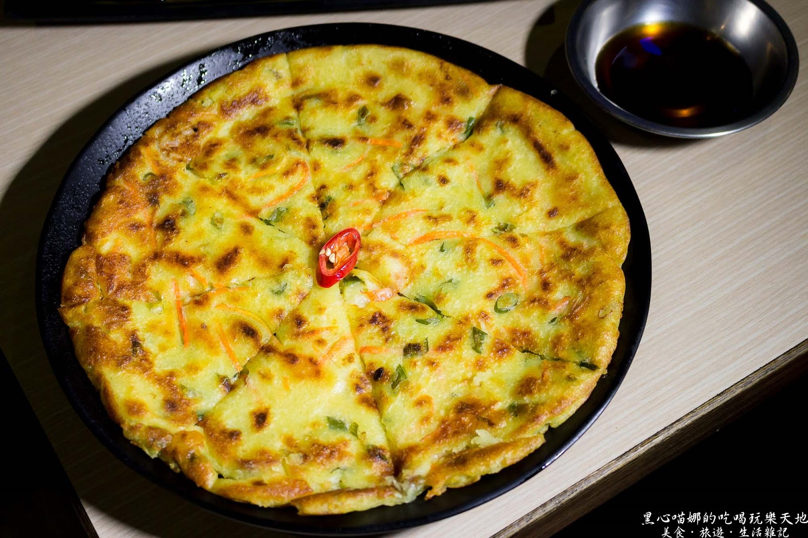 高雄前鎮︱油蔥酥韓國烤肉村　大口喝酒、大口吃肉！！專人烤肉不忙亂❤吃烤肉也能學韓語喲！！요정수 구이마을