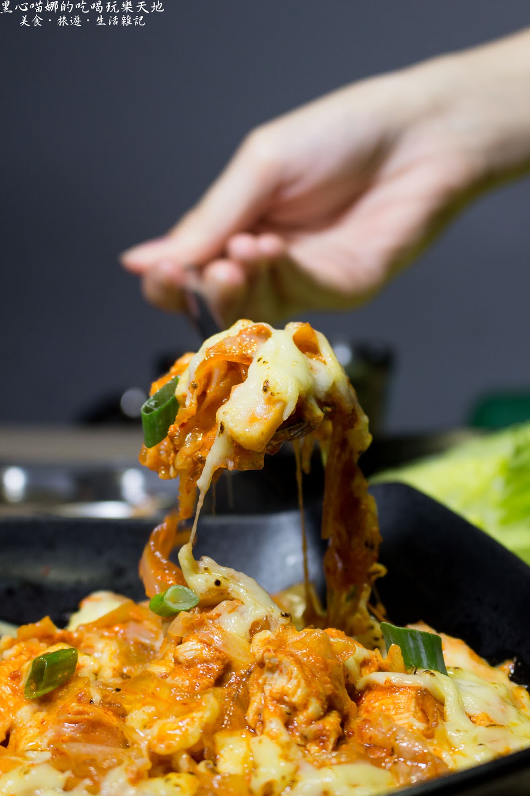 高雄前鎮︱油蔥酥韓國烤肉村　大口喝酒、大口吃肉！！專人烤肉不忙亂❤吃烤肉也能學韓語喲！！요정수 구이마을