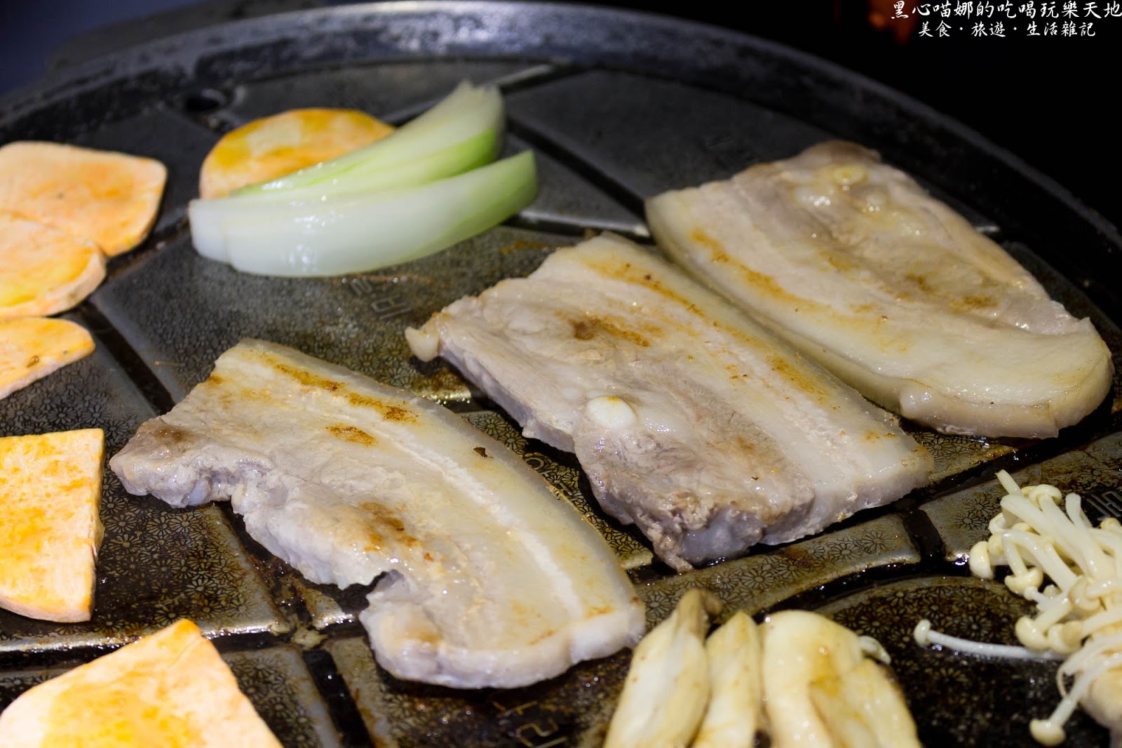 高雄前鎮︱油蔥酥韓國烤肉村　大口喝酒、大口吃肉！！專人烤肉不忙亂❤吃烤肉也能學韓語喲！！요정수 구이마을