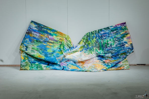 草間彌生又來了？來台中大里Dali Art 藝術廣場-TOKYO ILLUSION 東京幻境日本當代藝術展，就能飽覽日本新銳藝術家新潮創作及大師級草間彌生藝術創作。