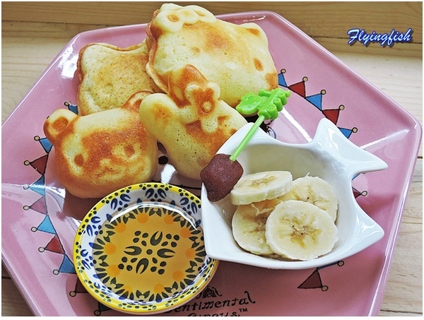 青山珈琲店：✜ 引爆少女心滴赤峰街新開幕敲療癒日系暖心小店 (午茶篇) -「青山珈琲店」ヾ(*´∀ ˋ*)ﾉ