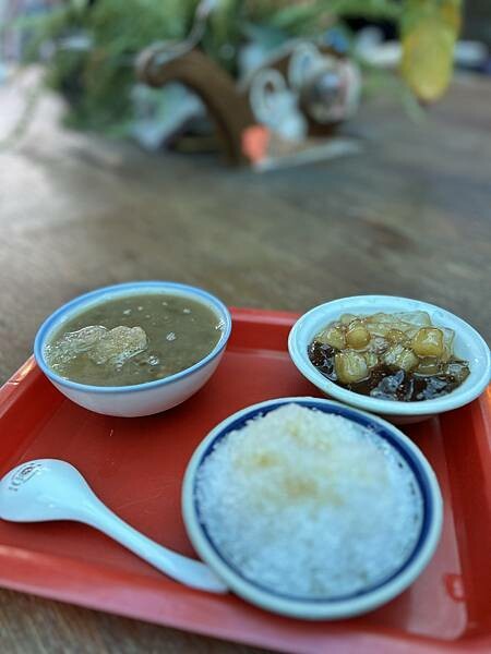 探索蝸牛巷美食「綠豆皮台式甜湯」，品嚐中西區最愛綠豆湯